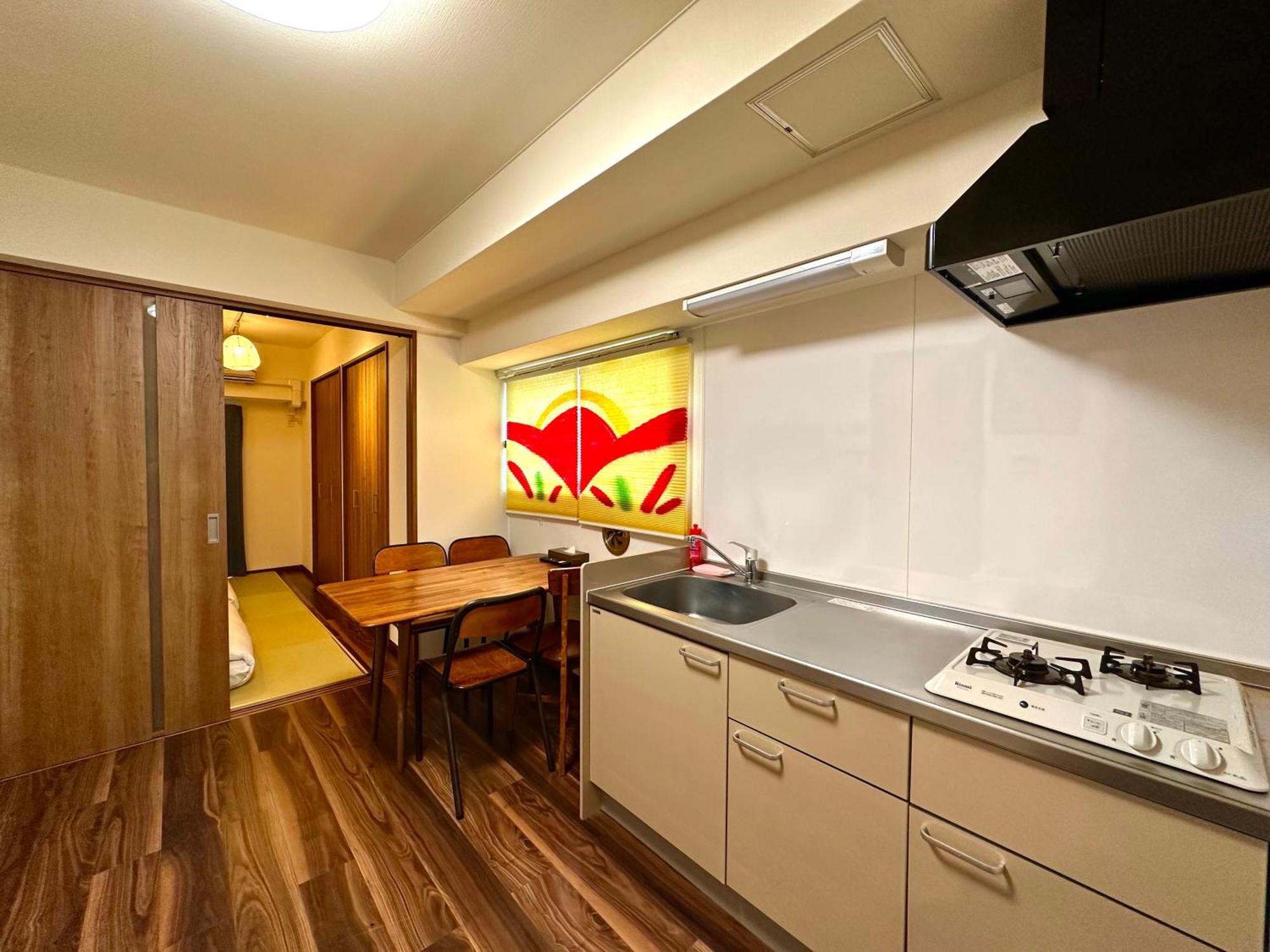 Appartement 浅草寺3分 浅草駅6分 寝室+リビング2-4人 スカイツリービュー 駅近 成田空港&羽田空港直通 à Tōkyō Extérieur photo
